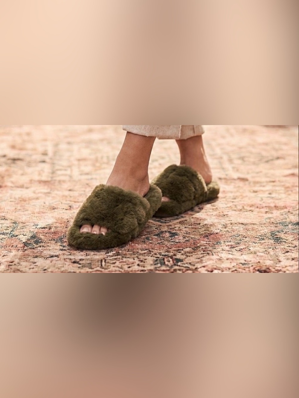 Aerie fur Olive Green Faux Fur Slide Slippers longwear cozy cottagecore boho